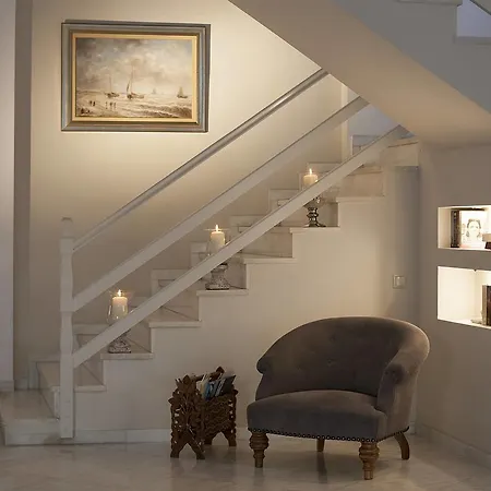 Hotel Doukissa - Parikia Town Centre 2*