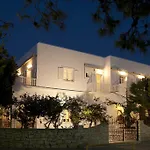 Ξενοδοχείο Doukissa - Parikia Town Centre 2*