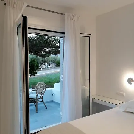 호텔 Doukissa Páros