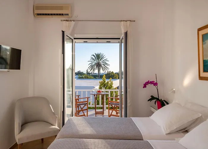 Doukissa Parikia (Paros)